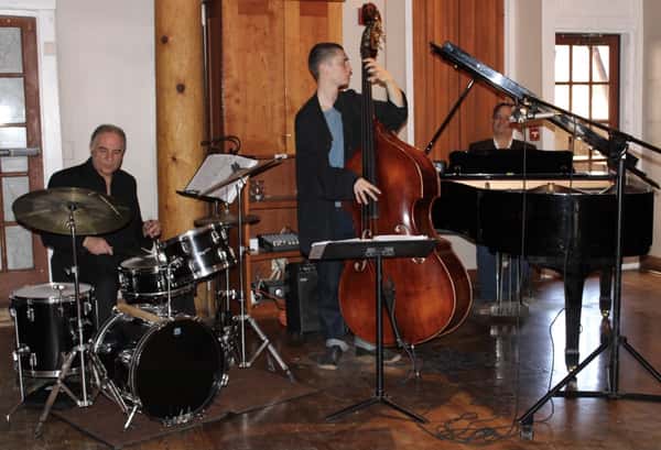 Live jazz band