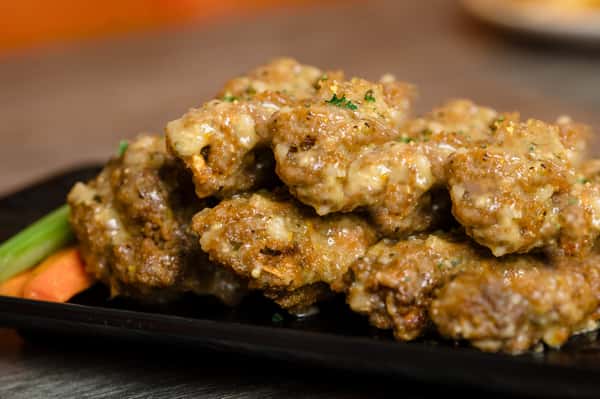 Wings @ The Hills