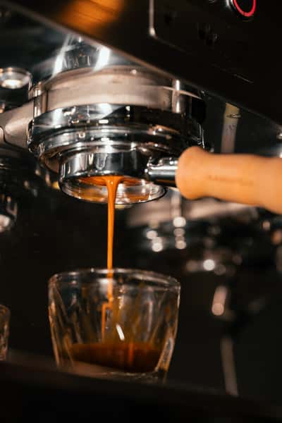 espresso shot being pulled