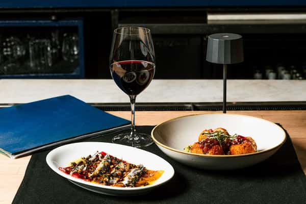 Coppa's full bar service pairs handcrafted cocktails and curated wines with our authentic Italian dishes.