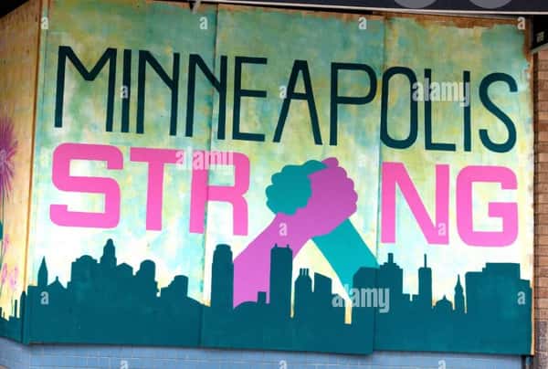 To our neighbors in Minneapolis, we see you.
These past few days have been heavy and it’s clear - community matters more than ever.
Food has always been our way of showing up. In a spirit of love, support, and solidarity with our Minneapolis community, Channa Kitchen is offering a 15% discount to all of our beloved customers. We hope this brings a little comfort during this hard time.
If you live within 2 miles of our kitchen and are concerned about leaving home to pick up your order, we will be happy to deliver for free.
A promo code will be sent out via email tomorrow at noon. Not on our email list?Hop over to www.channakitchen.com and sign up.