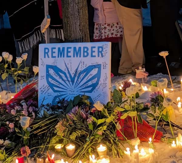 Today, along with the rest of Minneapolis, our hearts are heavy. 💔
We are standing with our immigrant neighbors in Minneapolis and everywhere who are living with fear and grief after the killing of Renee Good today. Violence has no place in our communities, and no one should be afraid to live, work, or raise a family because of their immigration status.
Our restaurant was built by immigrants, for immigrants, and alongside immigrants. We believe in dignity, humanity, and safety for all people—no exceptions.
To our immigrant community: you are seen, you are valued, and you are not alone. We stand with you today and always. To everyone with their boots literally on the ground protecting immigrants and EACH OTHER, thank you.
🚫🧊
#RIPRENEEGOOD