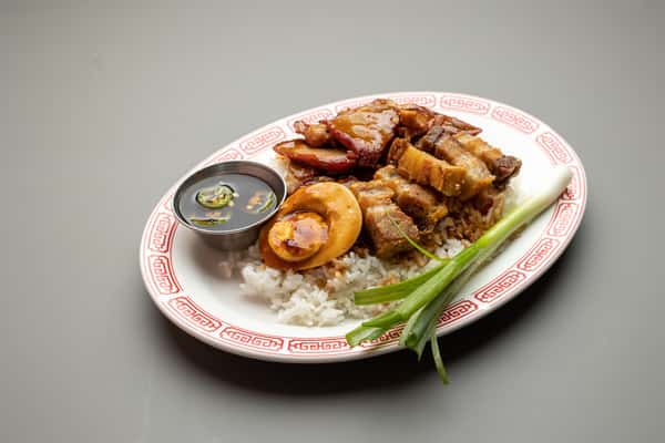 Khao Moo Dang Moo Grob