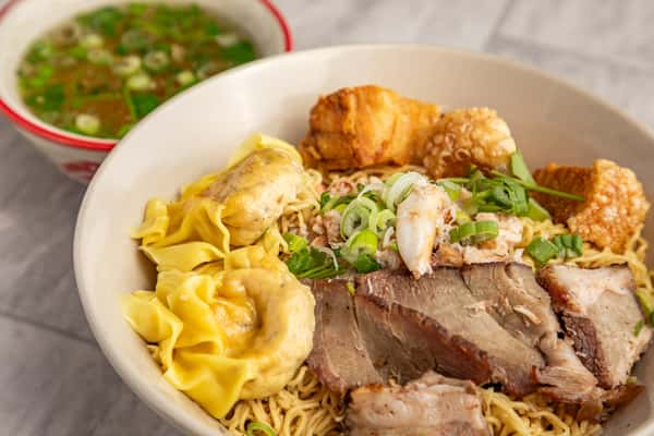 Ba Mee Tuk Tuk