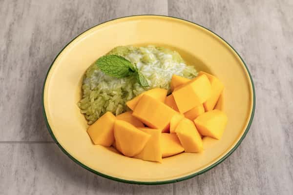 Mango with Sweet Sticky Rice