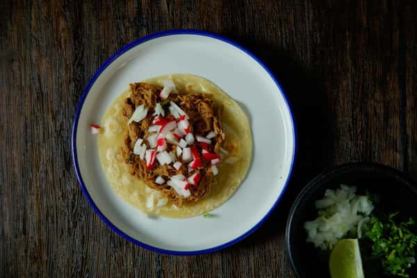 Taco De Carne Deshebrada