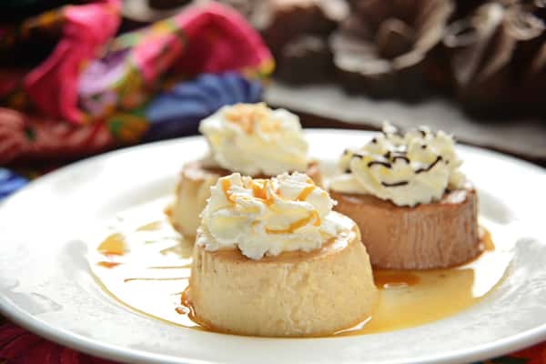 Flan Trio