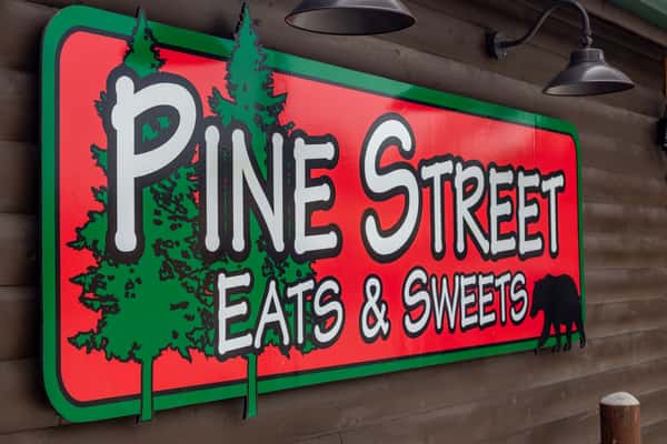 Pine Street eats & sweets sign