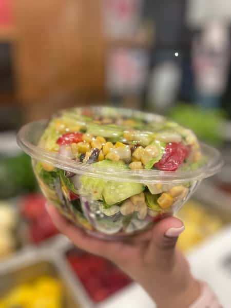 Fresh Salad with (6) Toppings