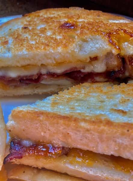 Applewood Bacon, Apricot & Mozzarella Grilled Cheese Sandwich