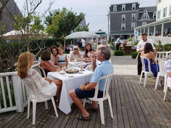 group dining