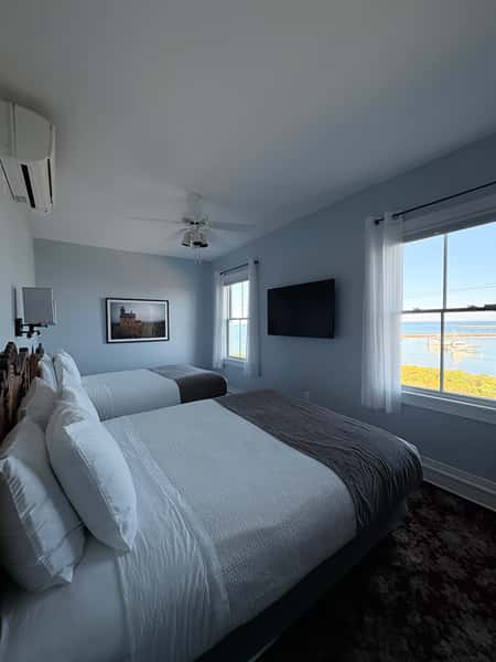 Double bed room