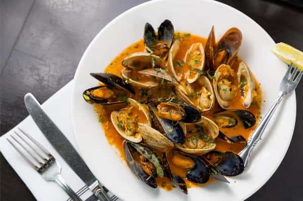 Steamed Mussels & Clams