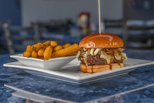 Bistro Burger*