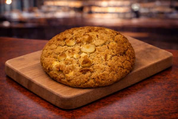White Choc Mac Cookie