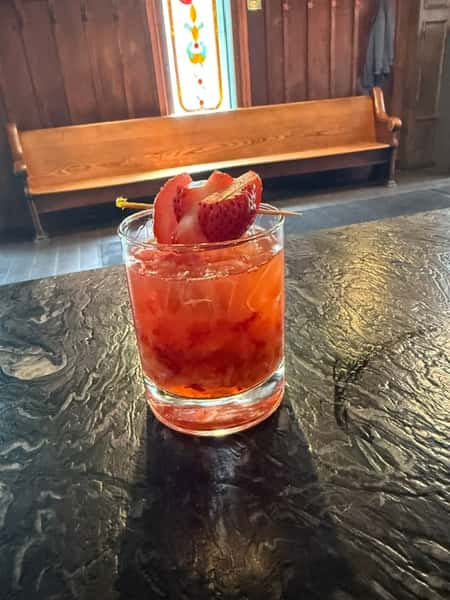 STRAWBERRY BOURBON SMASH