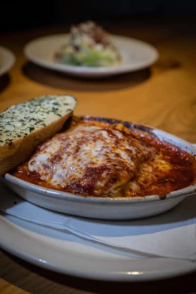 Gallery Johns Pizza Works & The Outlaw Saloon Restaurant & Sports