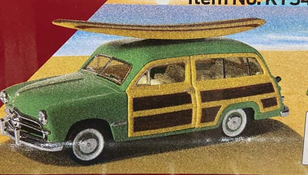 Toys - Woody Wagon with Surfboard