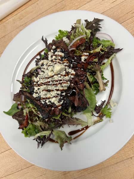 Marinated Skirt Steak Salad