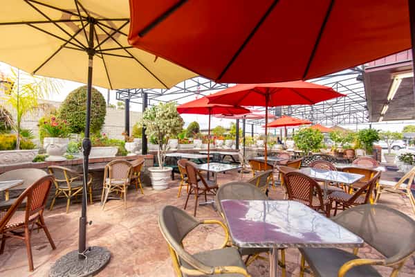 paul's place los alamitos