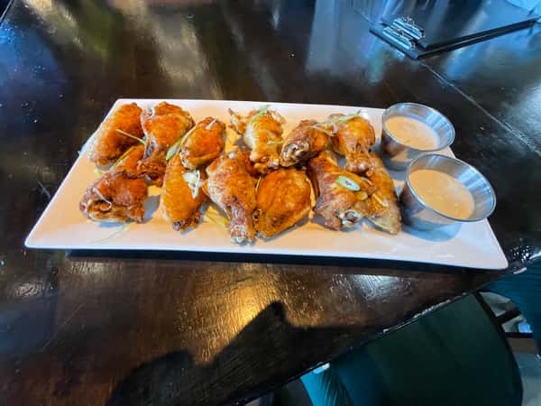 SOUTHERN RUBBED CHICKEN WINGS