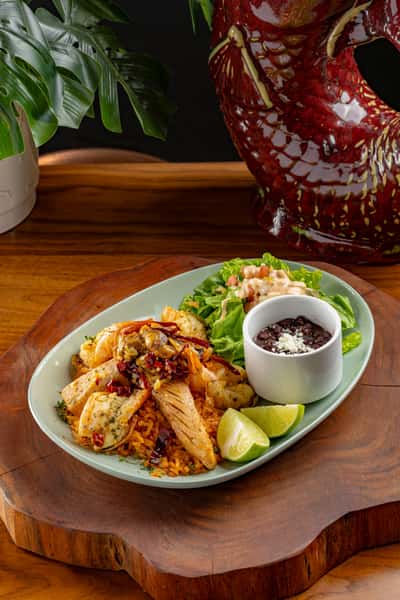 Mahi Y Camaron Al Ajillo