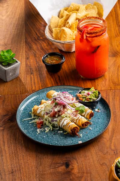 Taquito Plate