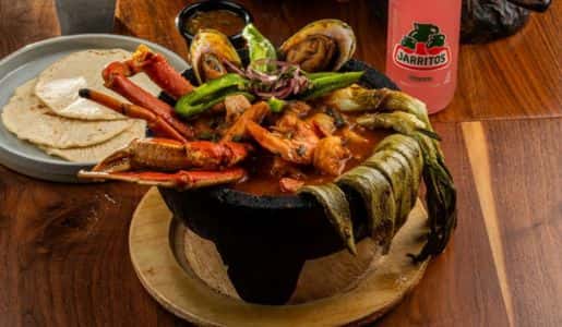 Molcajete De Mariscos