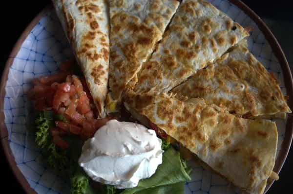 CHICKEN QUESADILLA