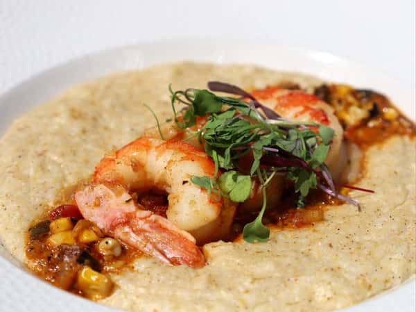 Grits and Prawns