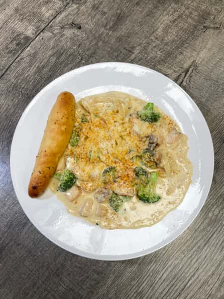 Chicken Broccoli Alfredo