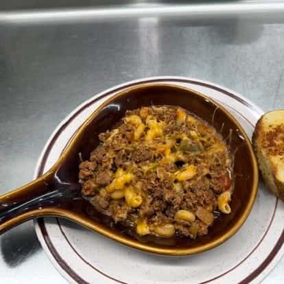 Mac and beef