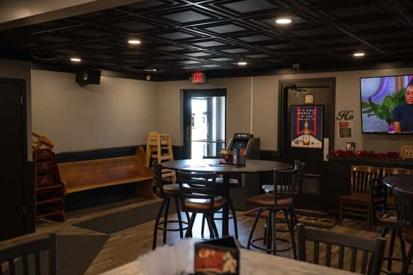 bar