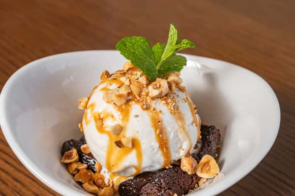 Dark Chocolate Brownie A La Mode