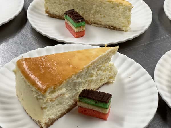 Ma's New York Style Cheesecake & Italian Cookies