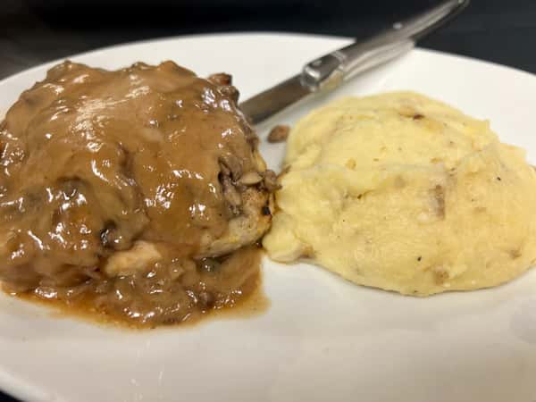 Boneless Pork Chops Lunch Entree
