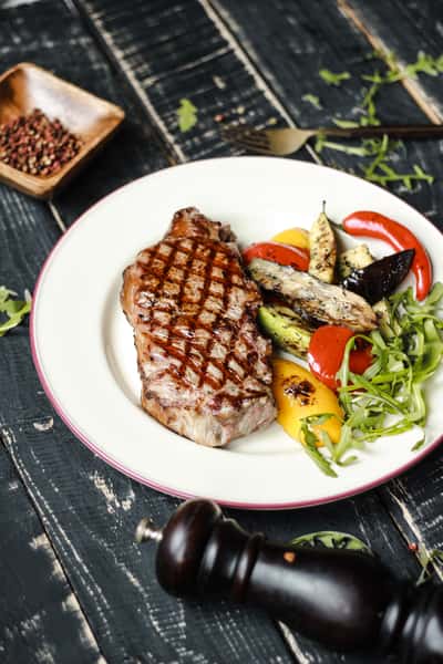 dinner plate