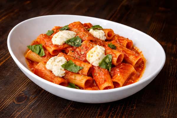 Spicy Rigatoni Alla Vodka