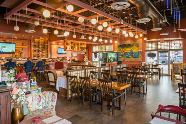 Roy's interior