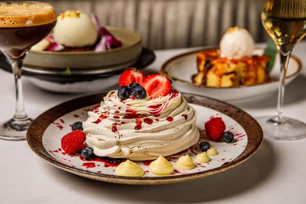 Lemon Yuzu Pavlova