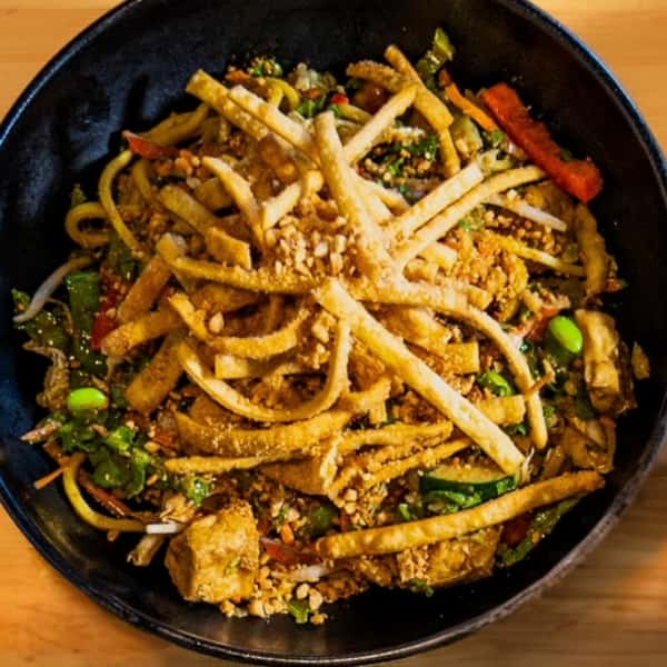 Thai Peanut Noodle Salad