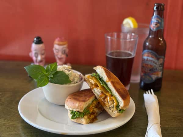 Delilah's Light Lunch (Half)