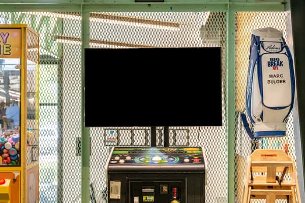 Golden Tee arcade game