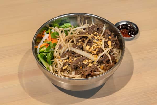 11. Vermicelli Noodle Bowl with Stir Fried Meat or Shrimp - Bún Xào (Bo, Gà or Tôm)