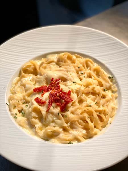 Fettuccine Alfredo