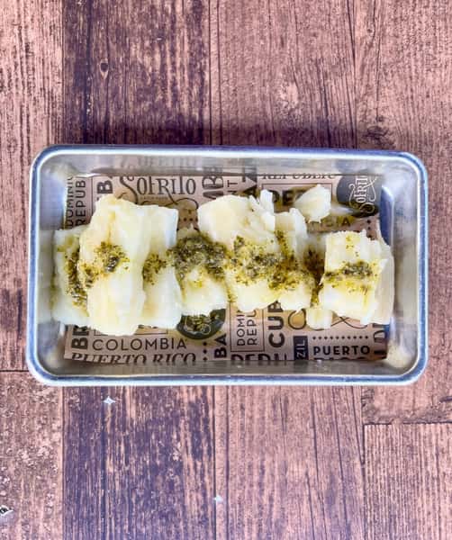 Boiled Yuca al Cilantro Mojo