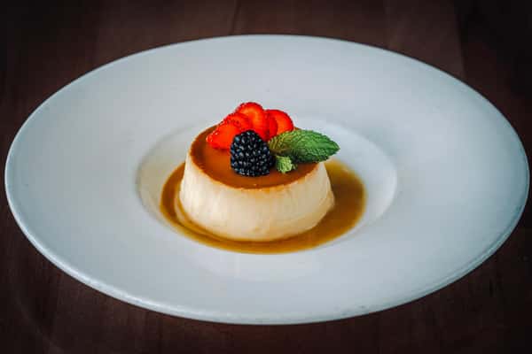 Puerto Rican Flan en su Caldo
