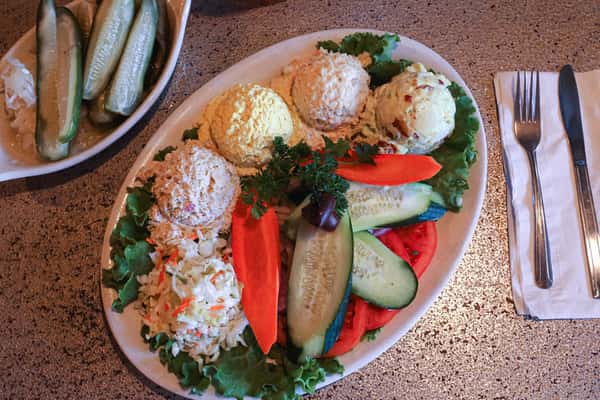 Tri salad platter