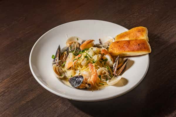 Seafood Linguini