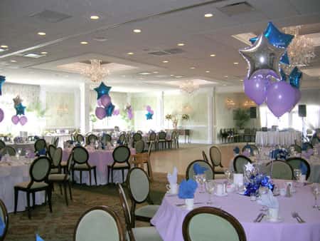 banquet room with ballons